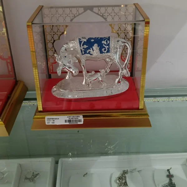 999 Pure Silver Crafted Traditional Indian decorative Cow and Calf Idol